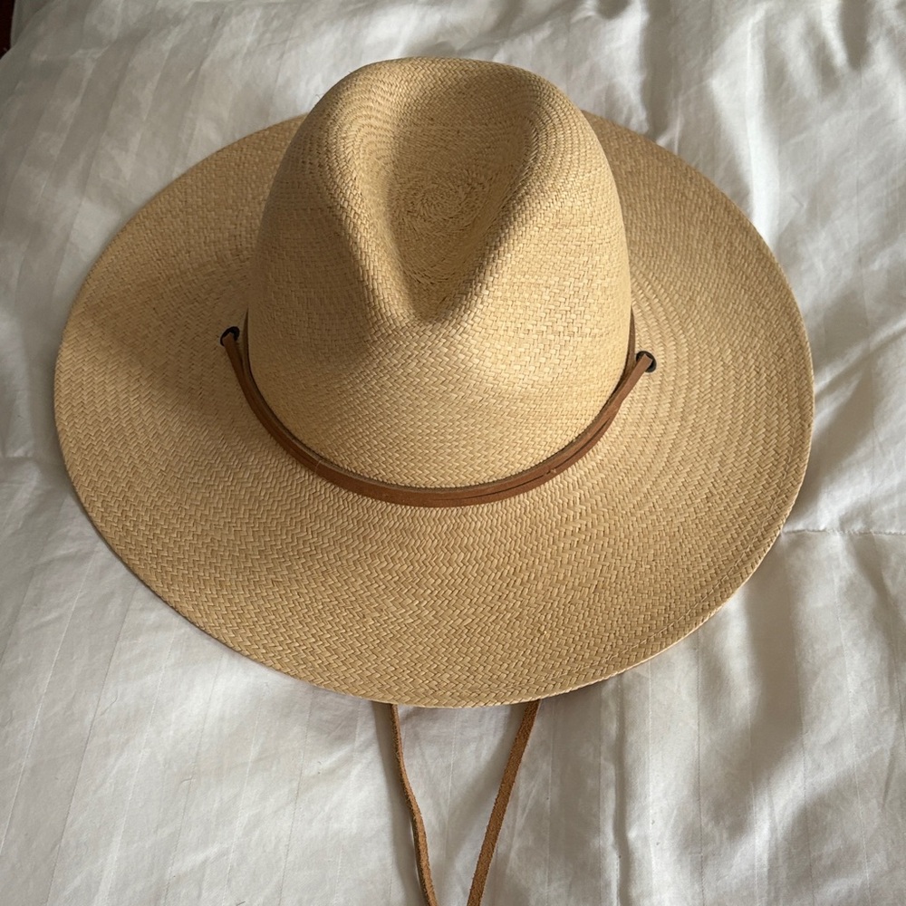 J. Peterman Classic Tan Sun Hat